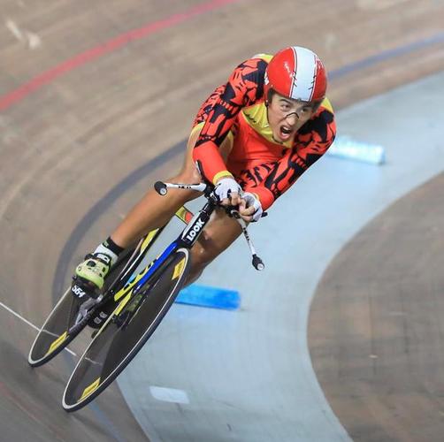 在这个竞争 在这个竞争